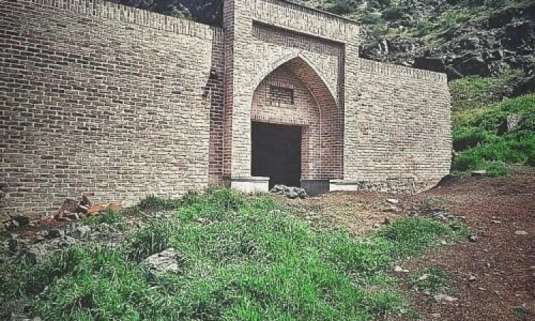 اقامتگاه شاه‌ عباسی کلیبر ( اتاق سنتی )