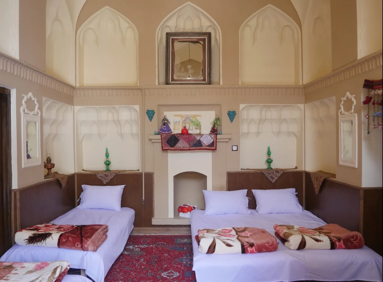 اقامتگاه نارگل اصفهان (اتاق 2)