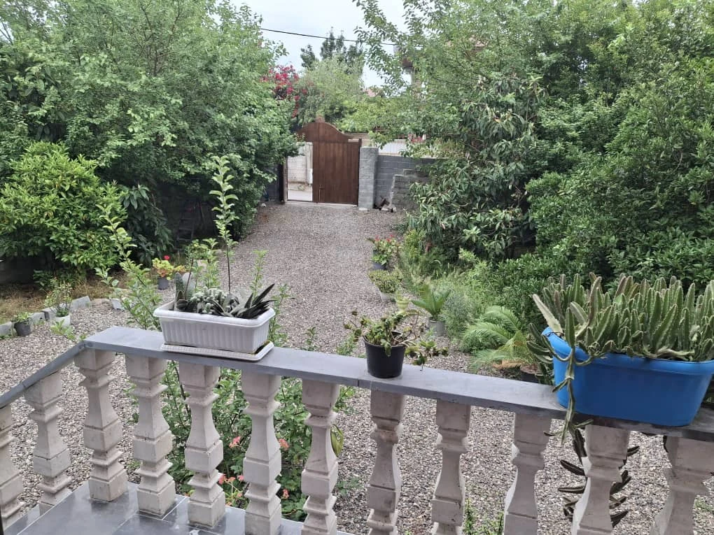 کلبه باغ چالوس
