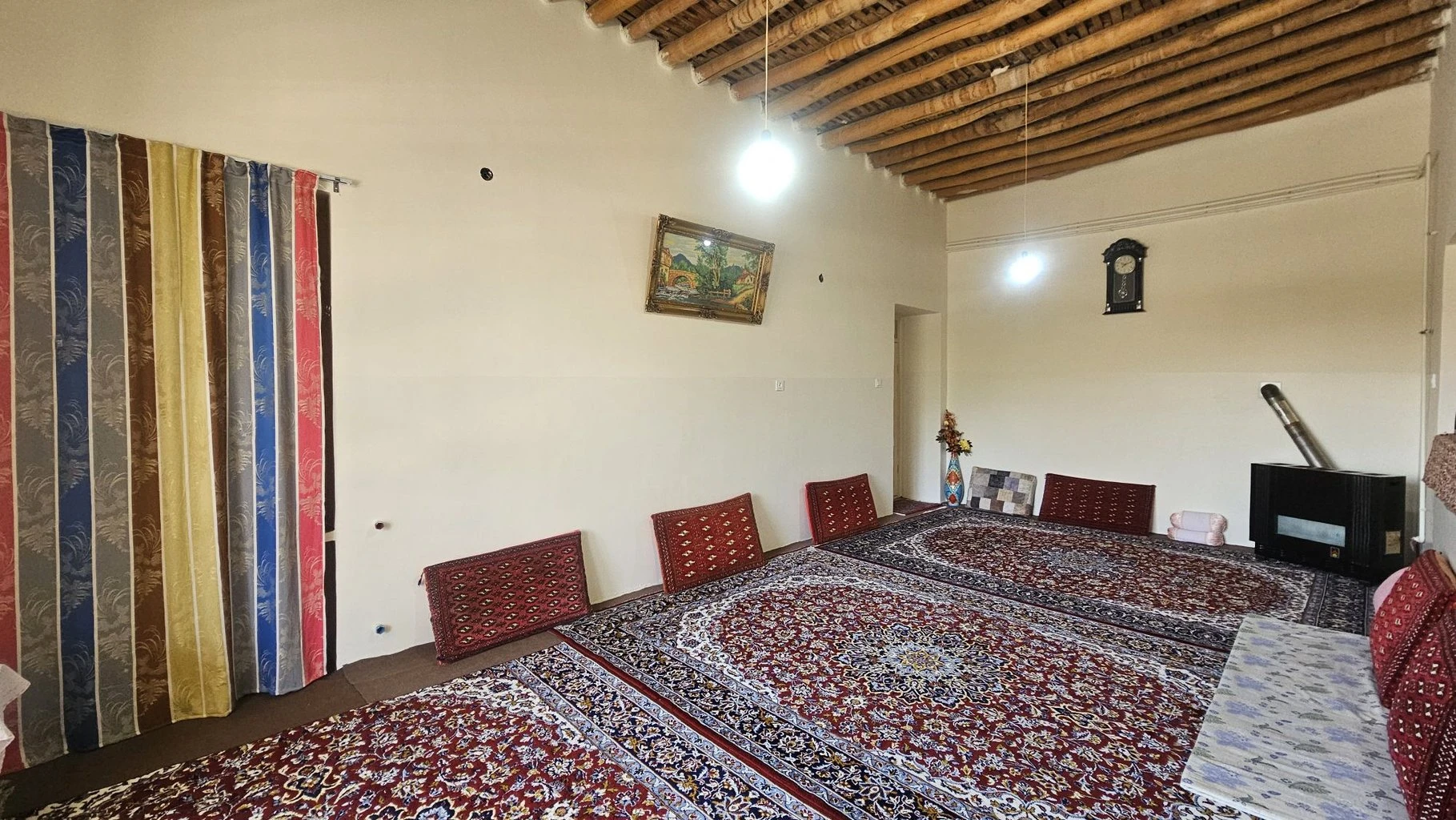 اقامتگاه سالیز ملایر ( واحد آرامش )